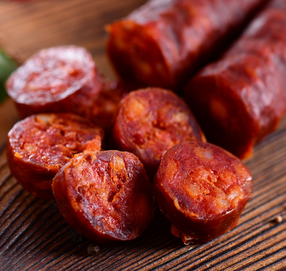 chorizo en tabla